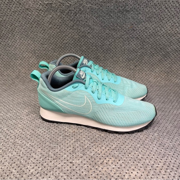 Nike MD Runner 2 ENG Mesh Running Shoes Size 9 Womens - Picture 5 of 9